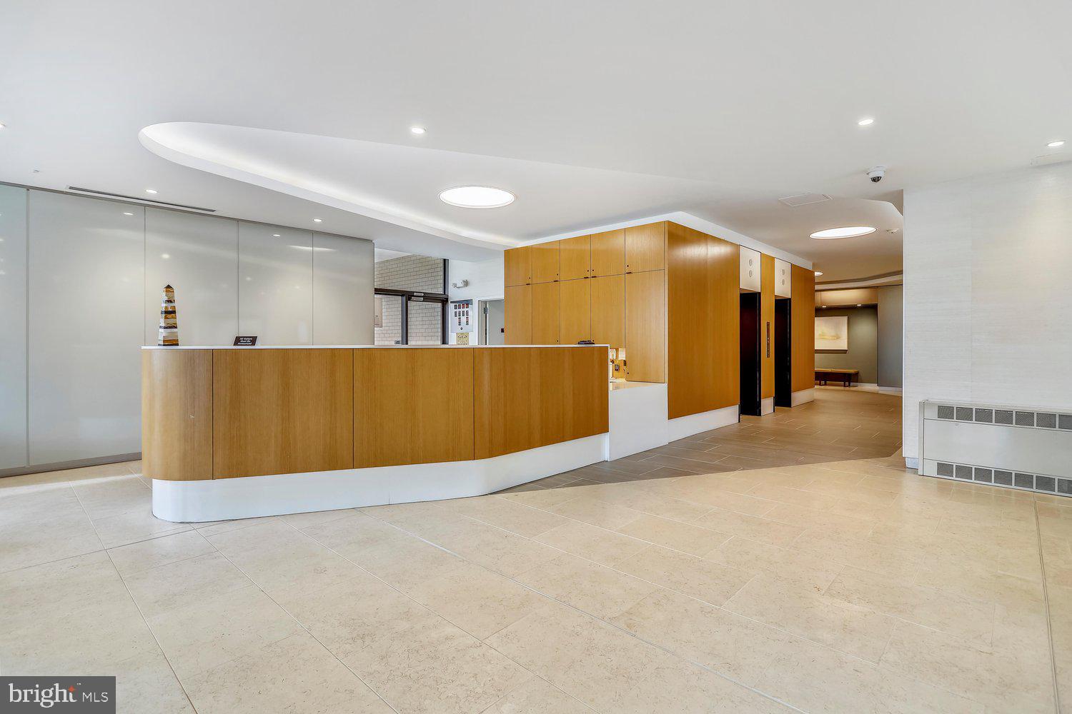 4141 North Henderson Road, Unit 904 Arlington, VA 22203 - Photo 31 of 46 Hyde Park Lobby