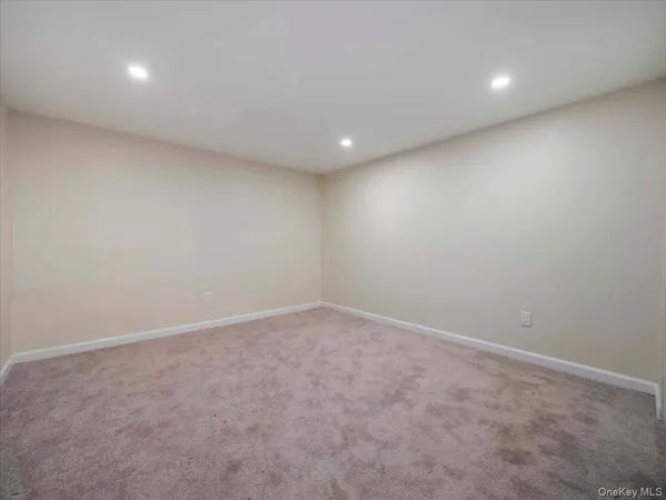 $949,000 | 61 Rolling Ridge Road, New City, NY 10956