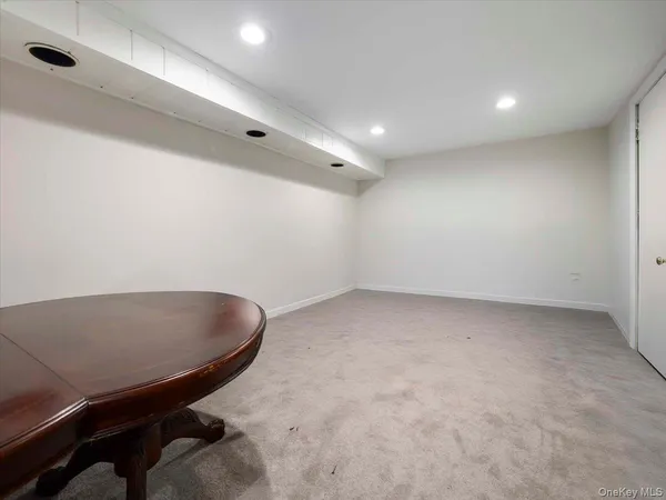 $949,000 | 61 Rolling Ridge Road, New City, NY 10956