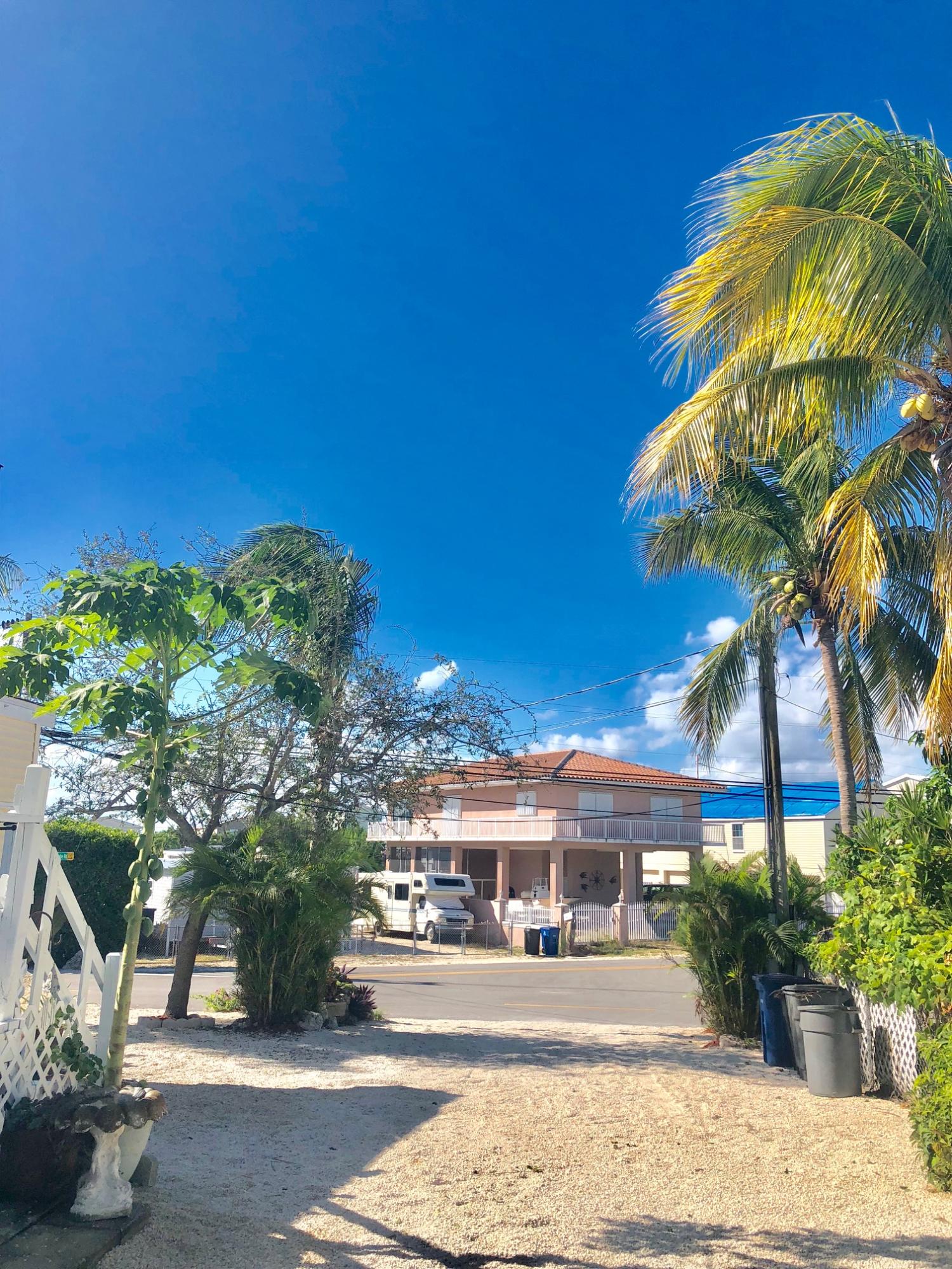 903 Plantation Road Key Largo, FL 33037 - Photo 4 of 27 903