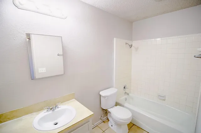 $900 | 7404 Avenue Lubbock Tx 79423, Unit B, Lubbock, TX 79404