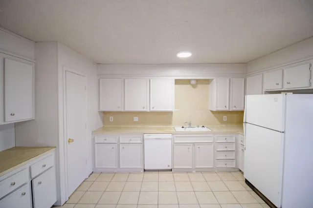 $900 | 7404 Avenue Lubbock Tx 79423, Unit B, Lubbock, TX 79404