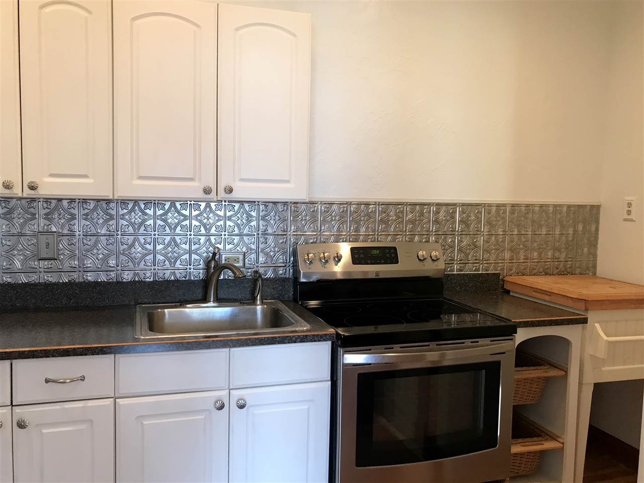 147 Pleasant Street, Unit #3 Laconia, NH 03246 - Photo 10 of 32