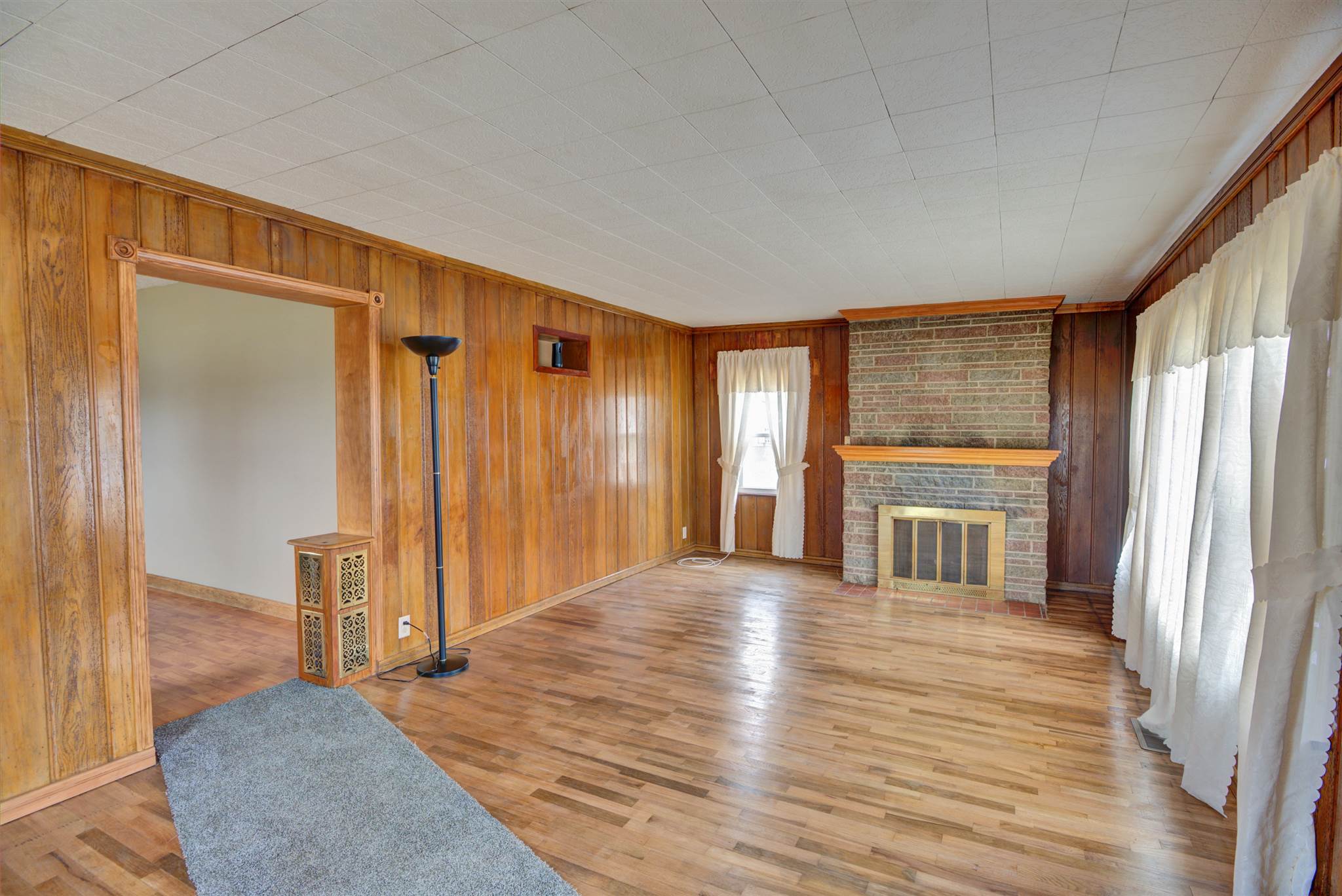 5229 Wooster Road Pierceton, IN 46562 - Photo 3 of 16 Gallery Image 3