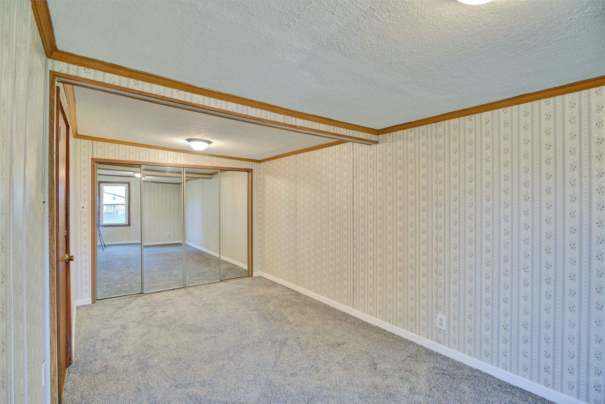 5229 Wooster Road Pierceton, IN 46562 - Photo 9 of 16 Gallery Image 9
