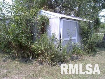 1755 Russell Road West Frankfort, IL 62896 - Photo 2 of 3 Gallery Image 2