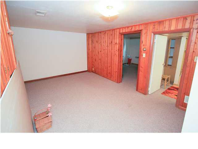 855 East Riverside Drive Evansville, IN 47713 - Photo 11 of 19 Gallery Image 11