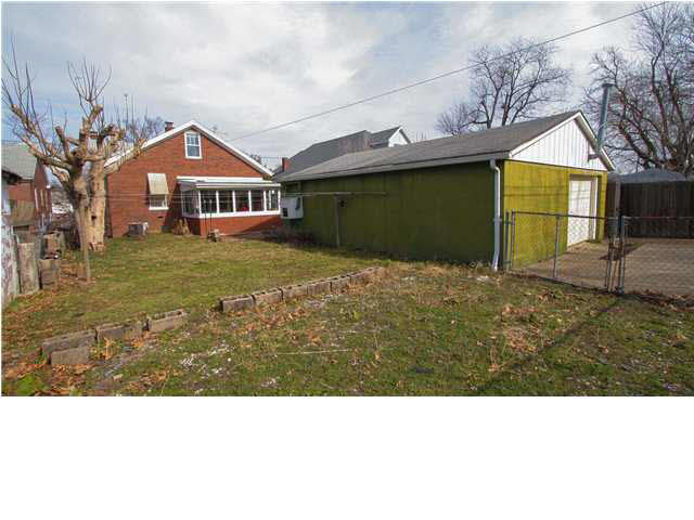 855 East Riverside Drive Evansville, IN 47713 - Photo 18 of 19 Gallery Image 18