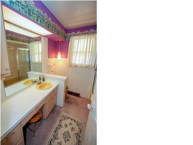 855 East Riverside Drive Evansville, IN 47713 - Photo 7 of 19 Gallery Image 7