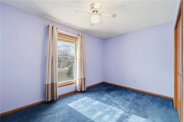 $300,000 | 3307 Northwest Shannon Court, Blue Springs, MO 64015