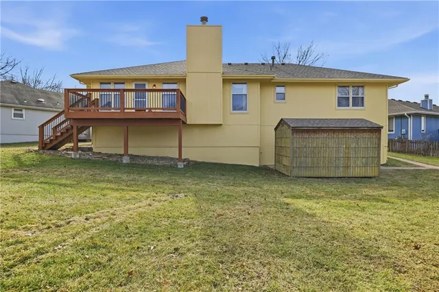 $300,000 | 3307 Northwest Shannon Court, Blue Springs, MO 64015