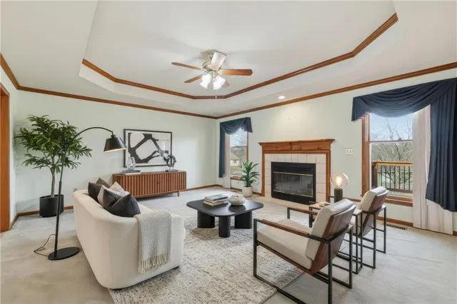 $300,000 | 3307 Northwest Shannon Court, Blue Springs, MO 64015