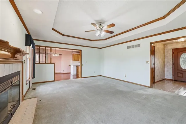 $300,000 | 3307 Northwest Shannon Court, Blue Springs, MO 64015