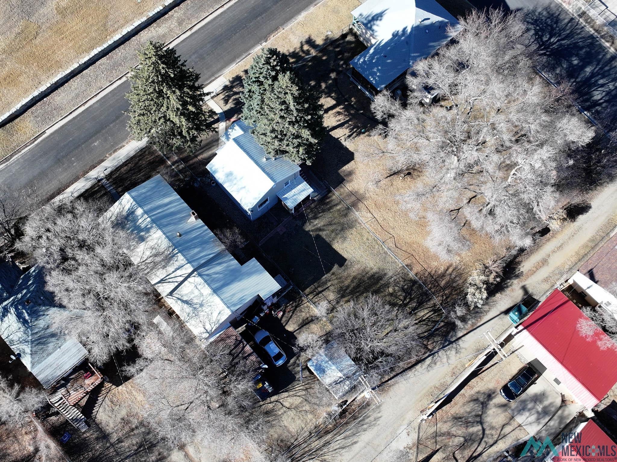 917 South 6th Street Raton, NM 87740 - Photo 34 of 35 Aerial view of property and surrounding area