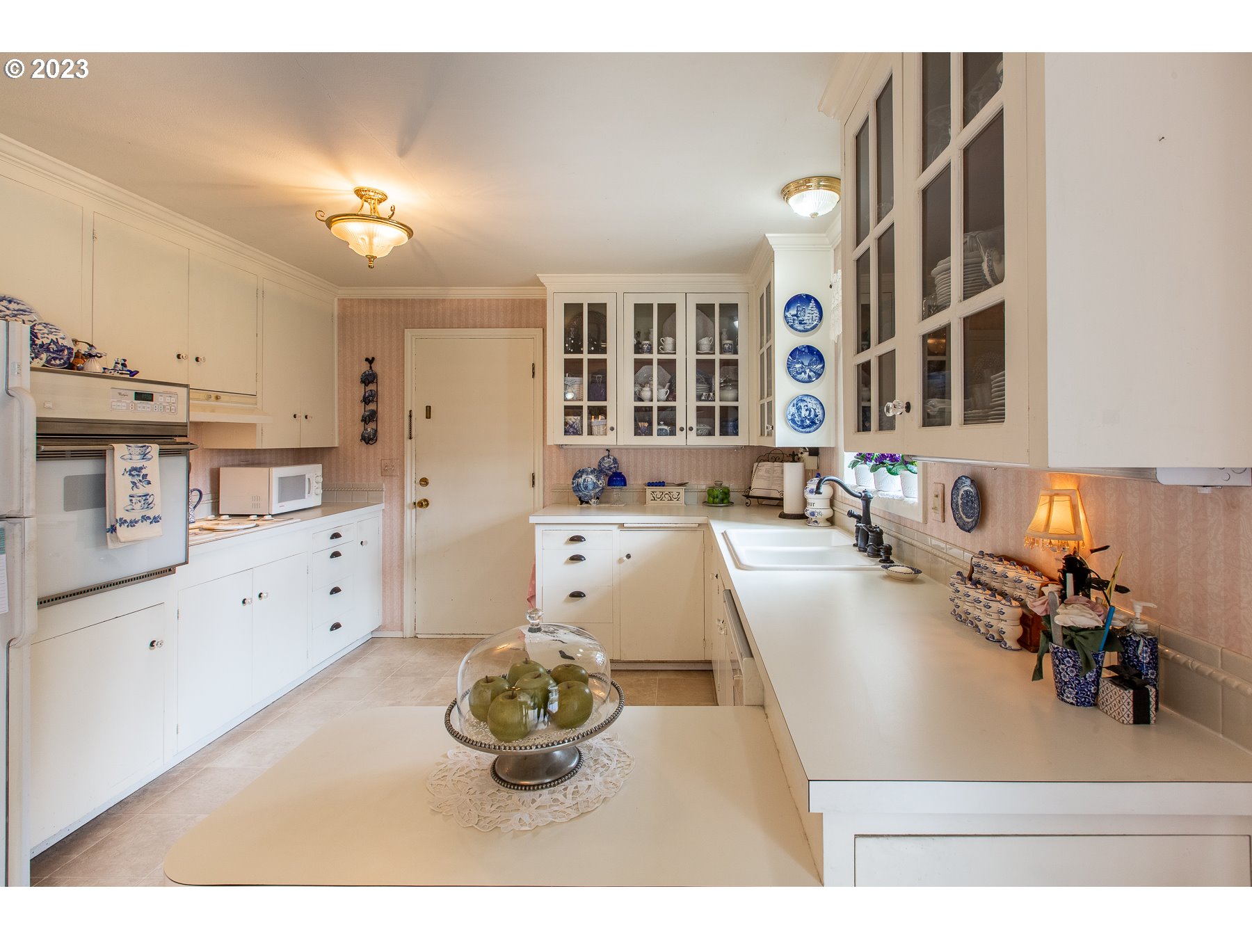 2727 Villa Way Springfield, OR 97477 - Photo 13 of 41 a living room with furniture and natural light