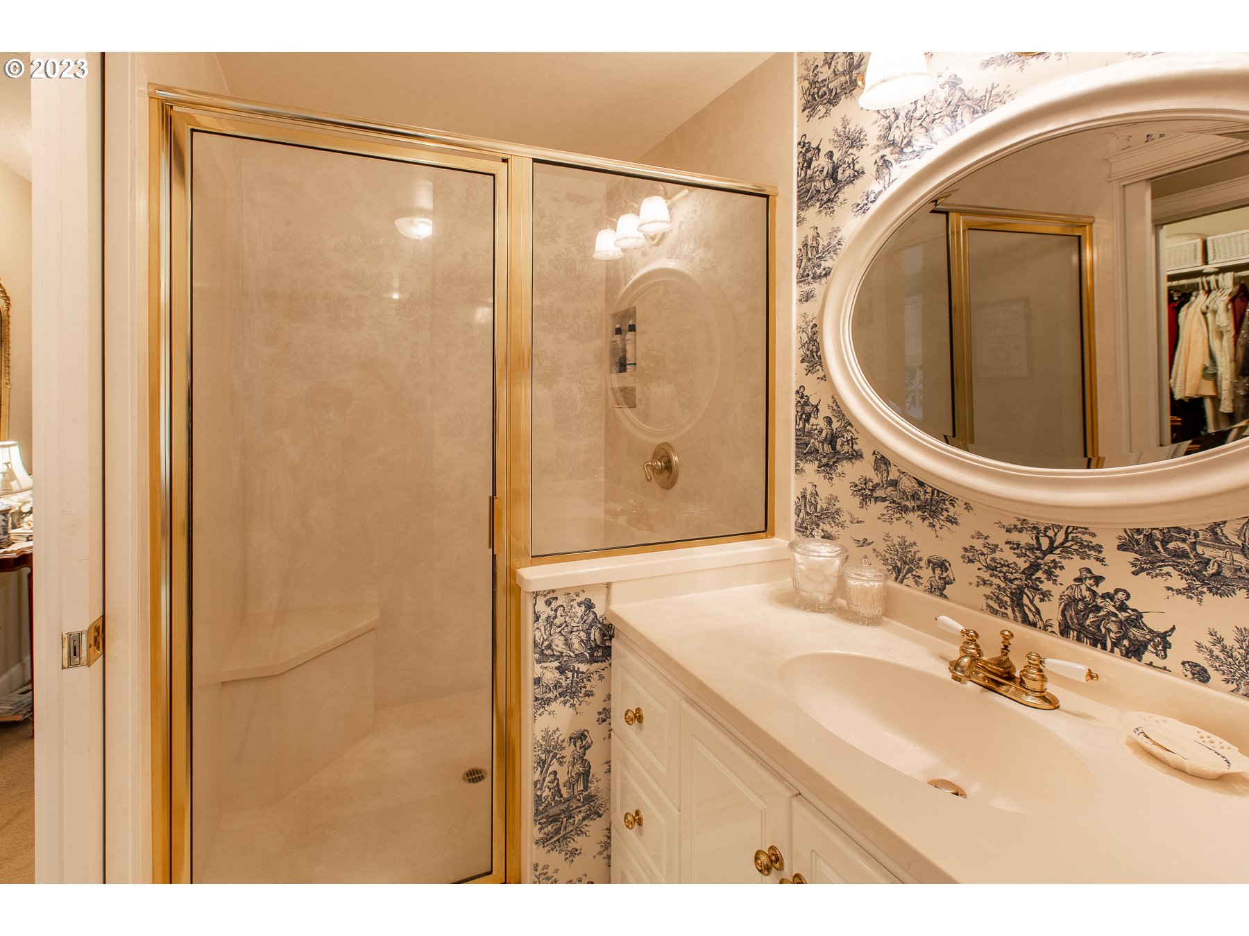 2727 Villa Way Springfield, OR 97477 - Photo 23 of 41 a bathroom with a sink and a mirror