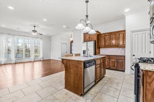 $2,500 | 18130 Willow Trail Drive, Baton Rouge, LA 70817