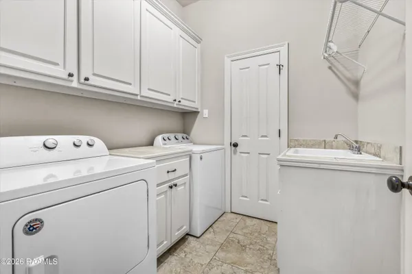 $2,500 | 18130 Willow Trail Drive, Baton Rouge, LA 70817