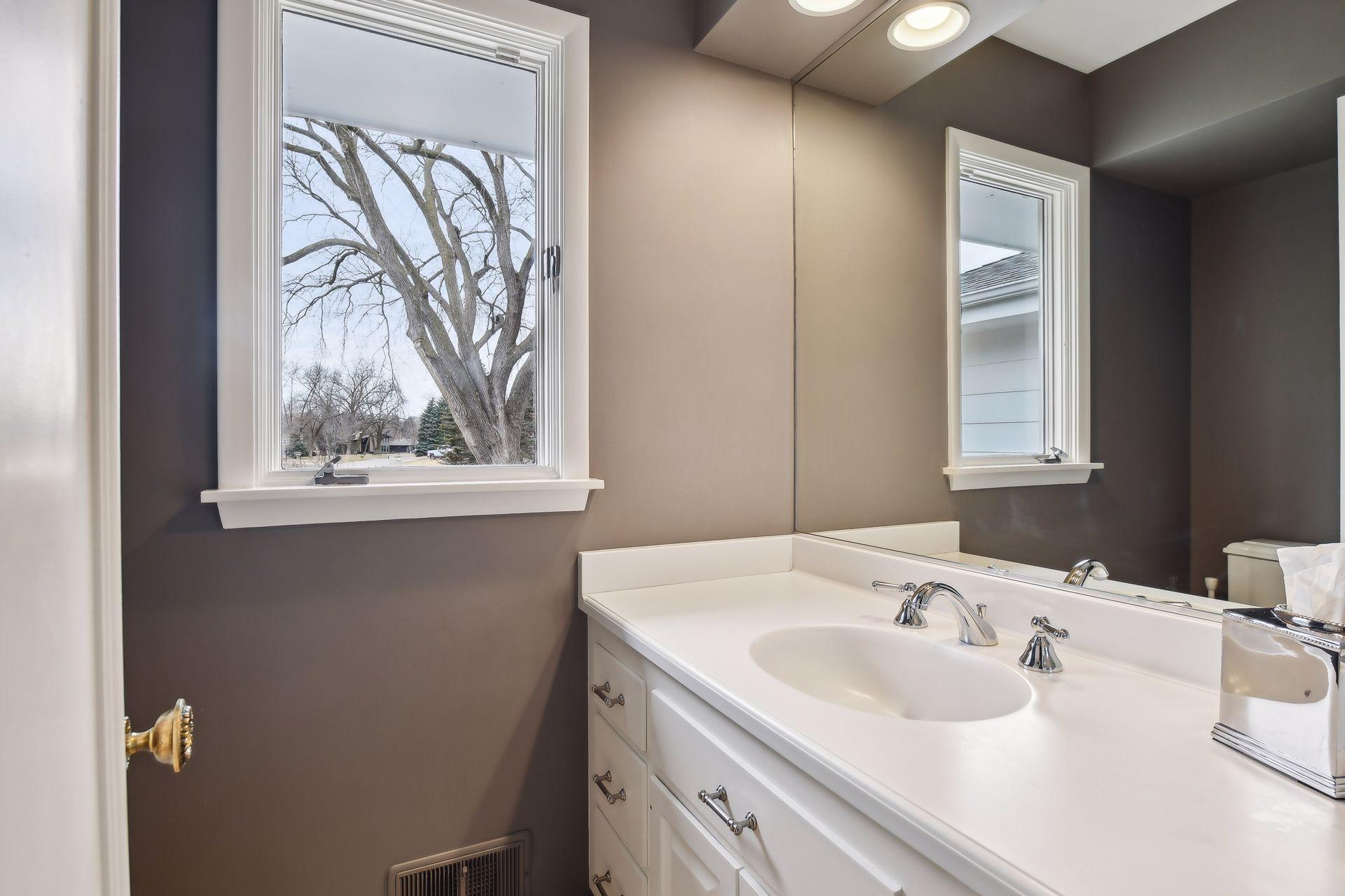 5700 Deville Drive Edina, MN 55436 - Photo 30 of 72