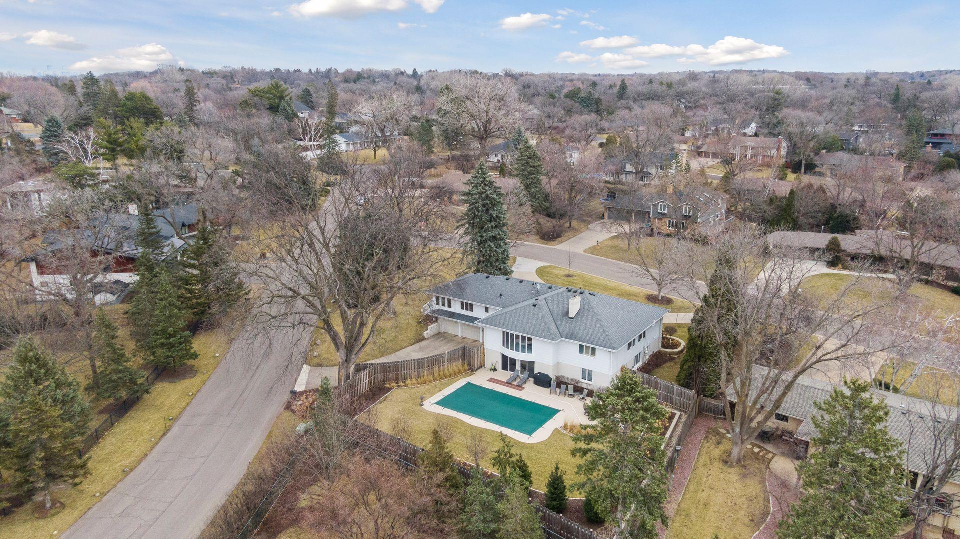 5700 Deville Drive Edina, MN 55436 - Photo 3 of 72