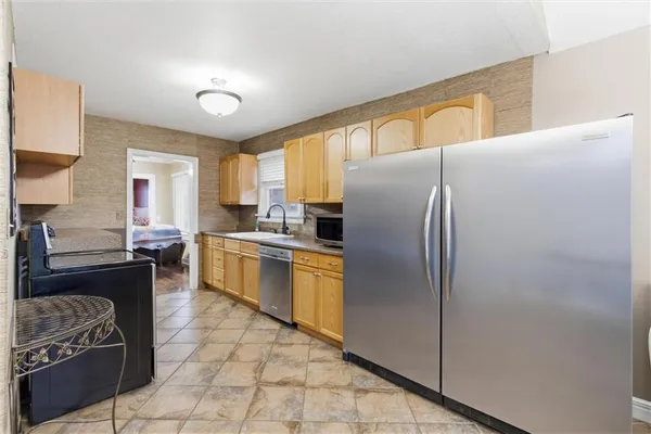 $645,000 | 5118 El Monte Street, Roeland Park, KS 66205