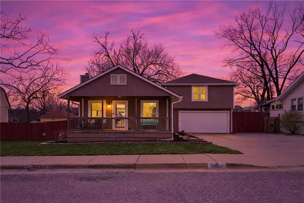 $645,000 | 5118 El Monte Street, Roeland Park, KS 66205