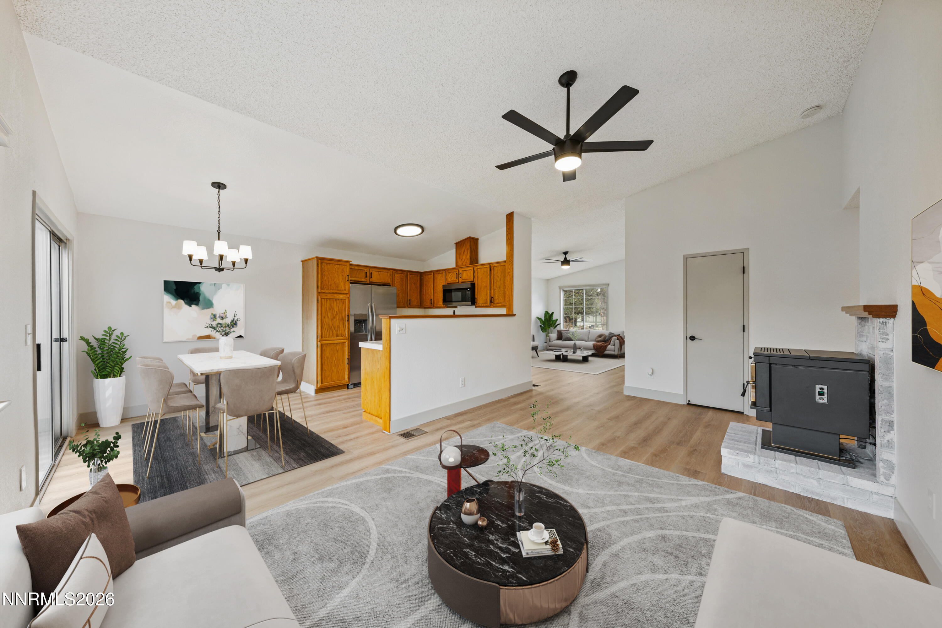 8651 Beechcraft Drive Reno, NV 89506 - Photo 4 of 32 A7V05498