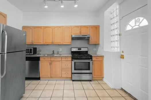 6710 South Ridgeland Avenue, Unit 2B Chicago, IL 60649 - Photo 6 of 13