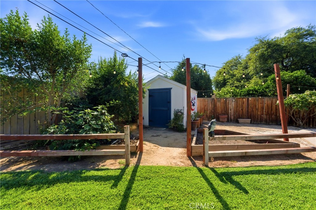 4374 Ramona Drive Riverside, CA 92506 - Photo 40 of 54
