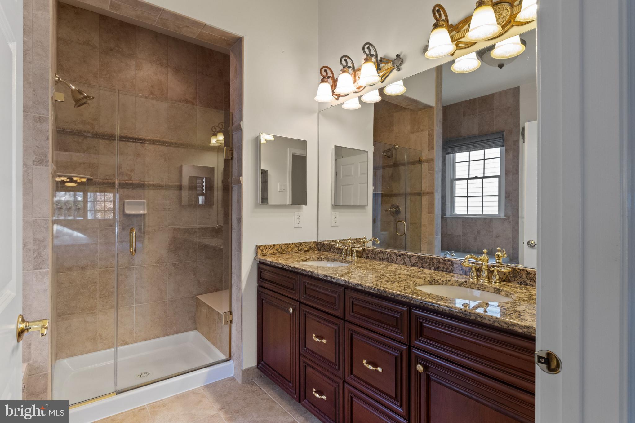 174 Sydney Road Southampton, PA 18966 - Photo 36 of 43 Master Bath