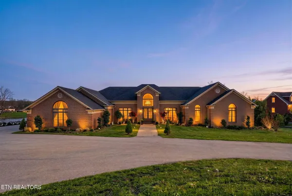 $1,579,500 | 1042 Holiday Drive, Crossville, TN 38555