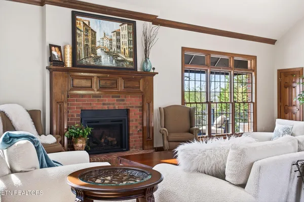 $1,579,500 | 1042 Holiday Drive, Crossville, TN 38555