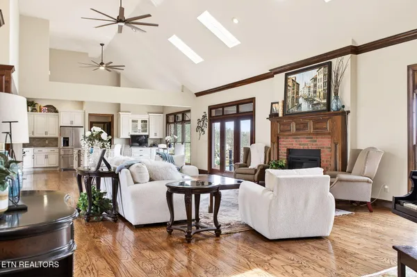 $1,579,500 | 1042 Holiday Drive, Crossville, TN 38555