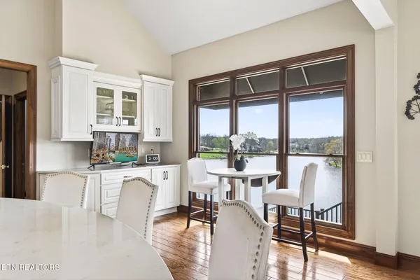 $1,579,500 | 1042 Holiday Drive, Crossville, TN 38555