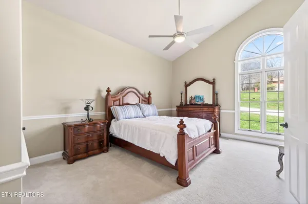 $1,579,500 | 1042 Holiday Drive, Crossville, TN 38555