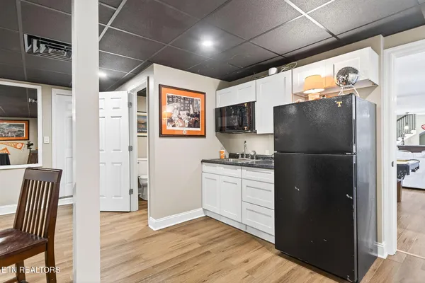 $1,579,500 | 1042 Holiday Drive, Crossville, TN 38555