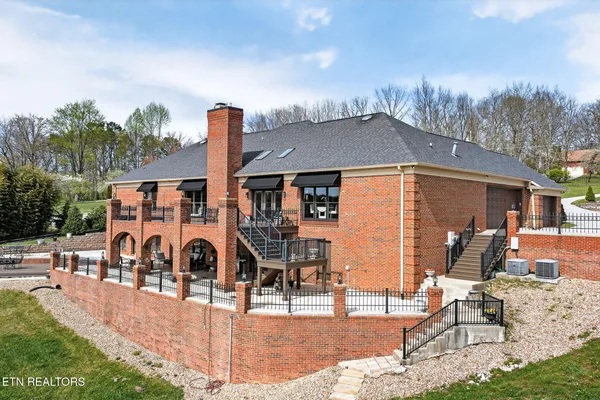 $1,579,500 | 1042 Holiday Drive, Crossville, TN 38555