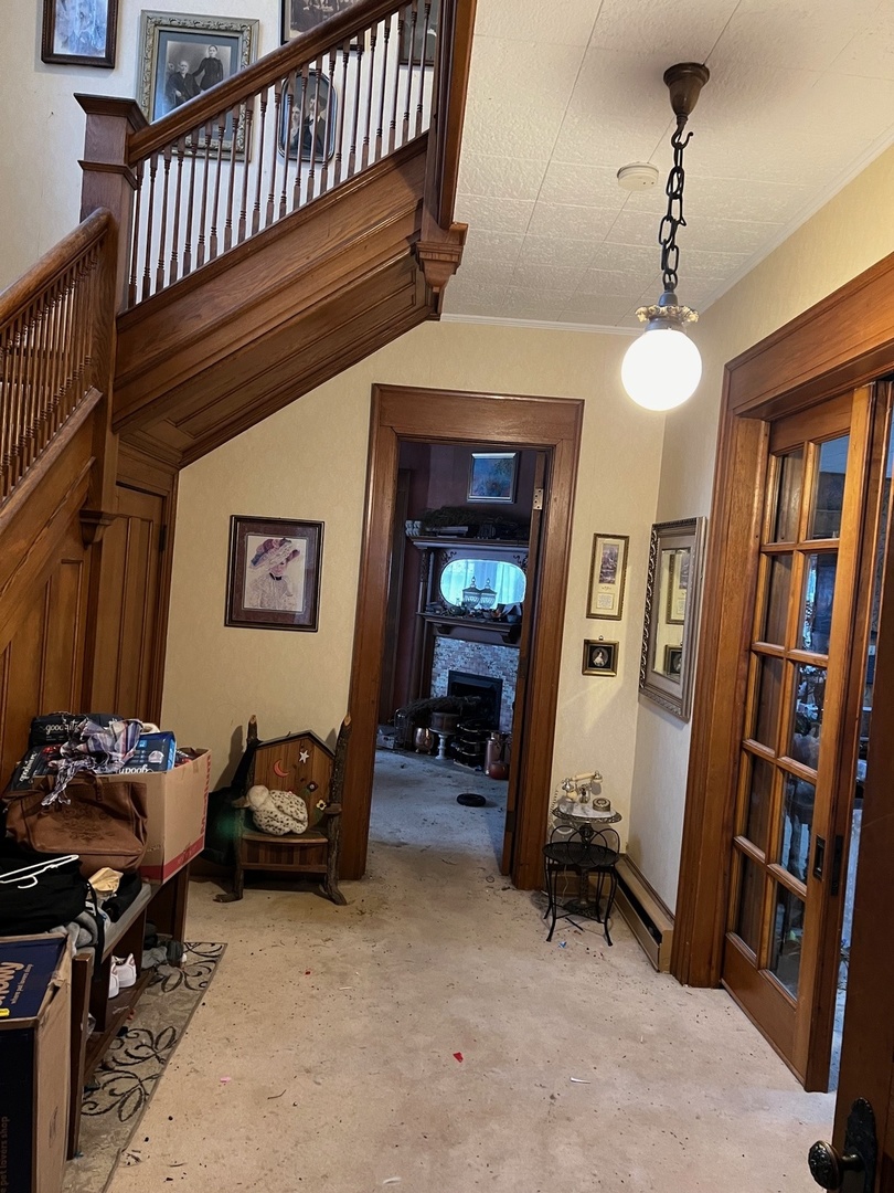 621 North 8th Street Rochelle, IL 61068 - Photo 5 of 32
