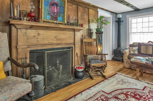 $999,000 | 48 Waukewan Road, New Hampton, NH 03256