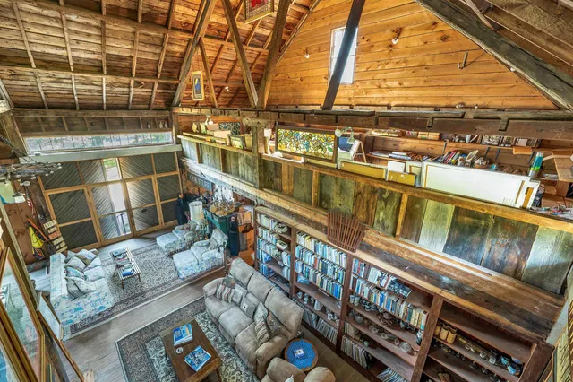 $999,000 | 48 Waukewan Road, New Hampton, NH 03256