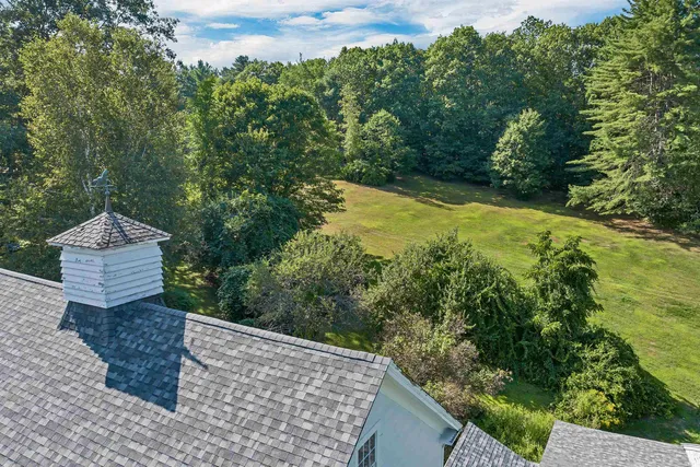 $999,000 | 48 Waukewan Road, New Hampton, NH 03256