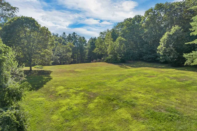 $999,000 | 48 Waukewan Road, New Hampton, NH 03256