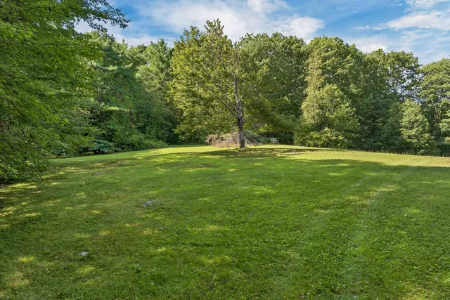 $999,000 | 48 Waukewan Road, New Hampton, NH 03256