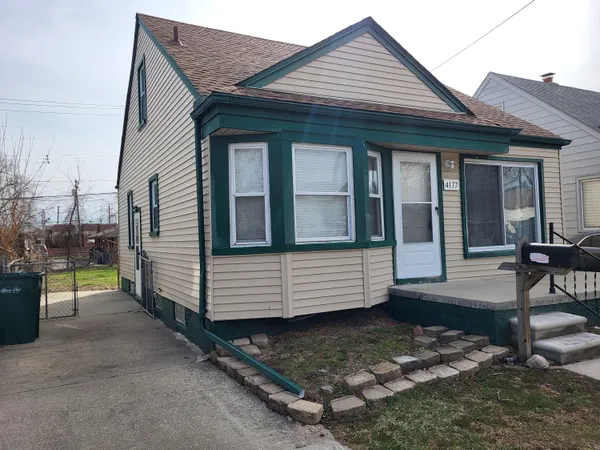 $159,900 | 4177 Hubbard Avenue, Lincoln Park, MI 48146