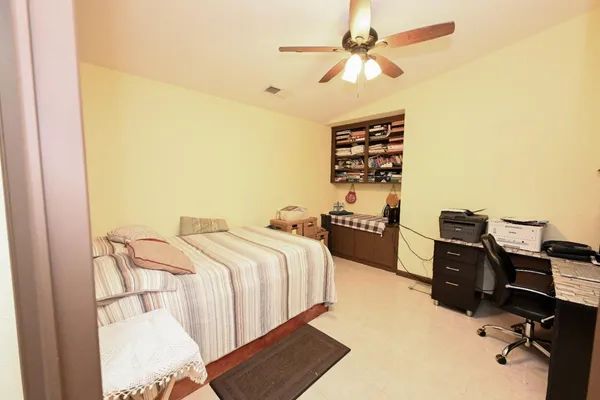 $525,000 | 1135 Rafer Johnson Drive, Kingsburg, CA 93631