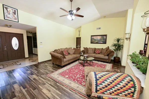 $525,000 | 1135 Rafer Johnson Drive, Kingsburg, CA 93631