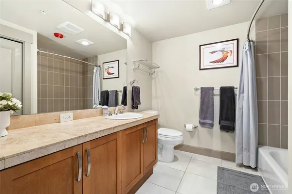 $725,000 | 1880 25th Avenue Northeast, Unit 314, Issaquah, WA 98029