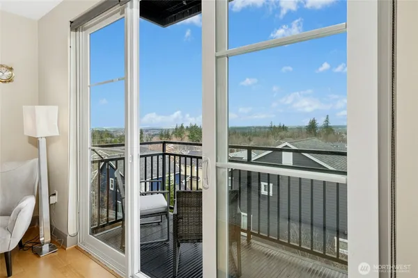 $725,000 | 1880 25th Avenue Northeast, Unit 314, Issaquah, WA 98029