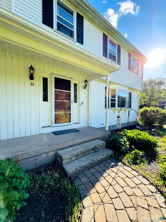 $3,300 | 31 Juniper Lane, South Windsor, CT 06074