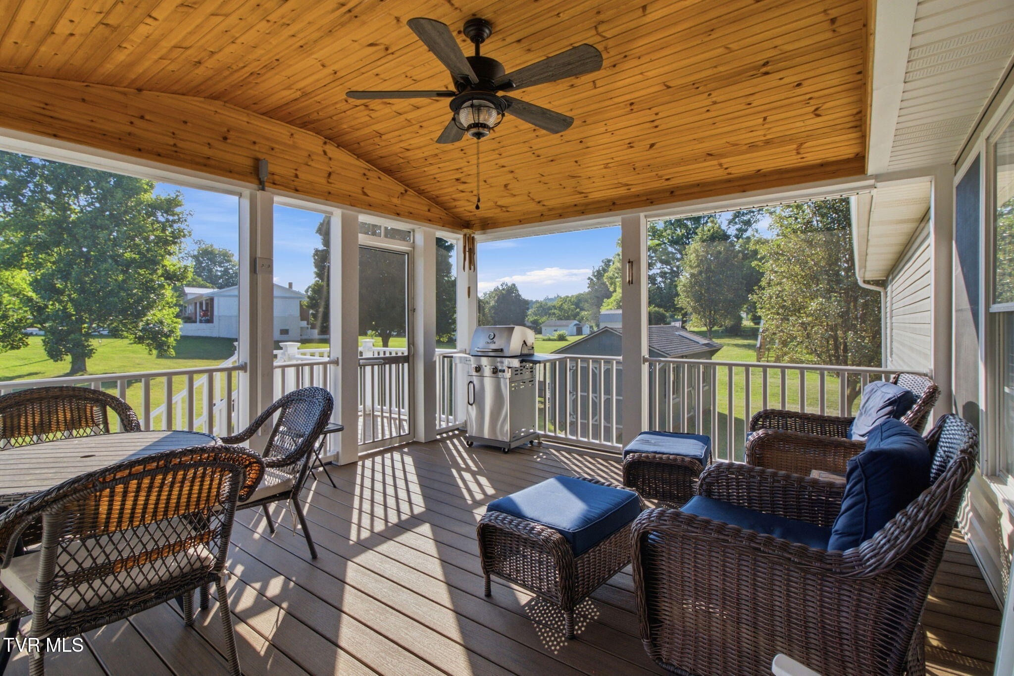 226 Reed Avenue Greeneville, TN 37743 - Photo 26 of 34 26-web-or-mls-DZ3A4782